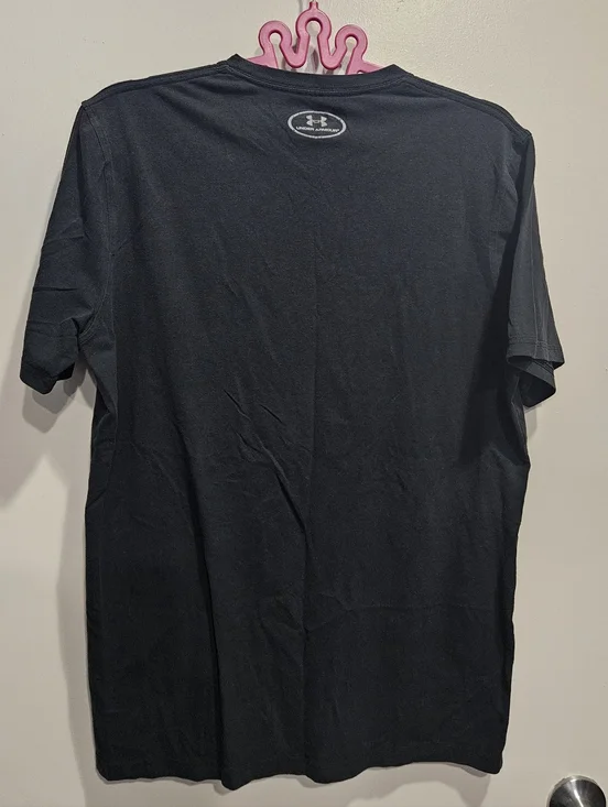 Under Armour The Rock's Loose Heat Gear Graphic Tee with White Bull Logo Small - Picture 3 of 5